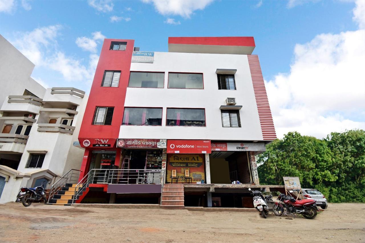 Oyo 61308 Hotel Rw International Hingoli Exteriör bild