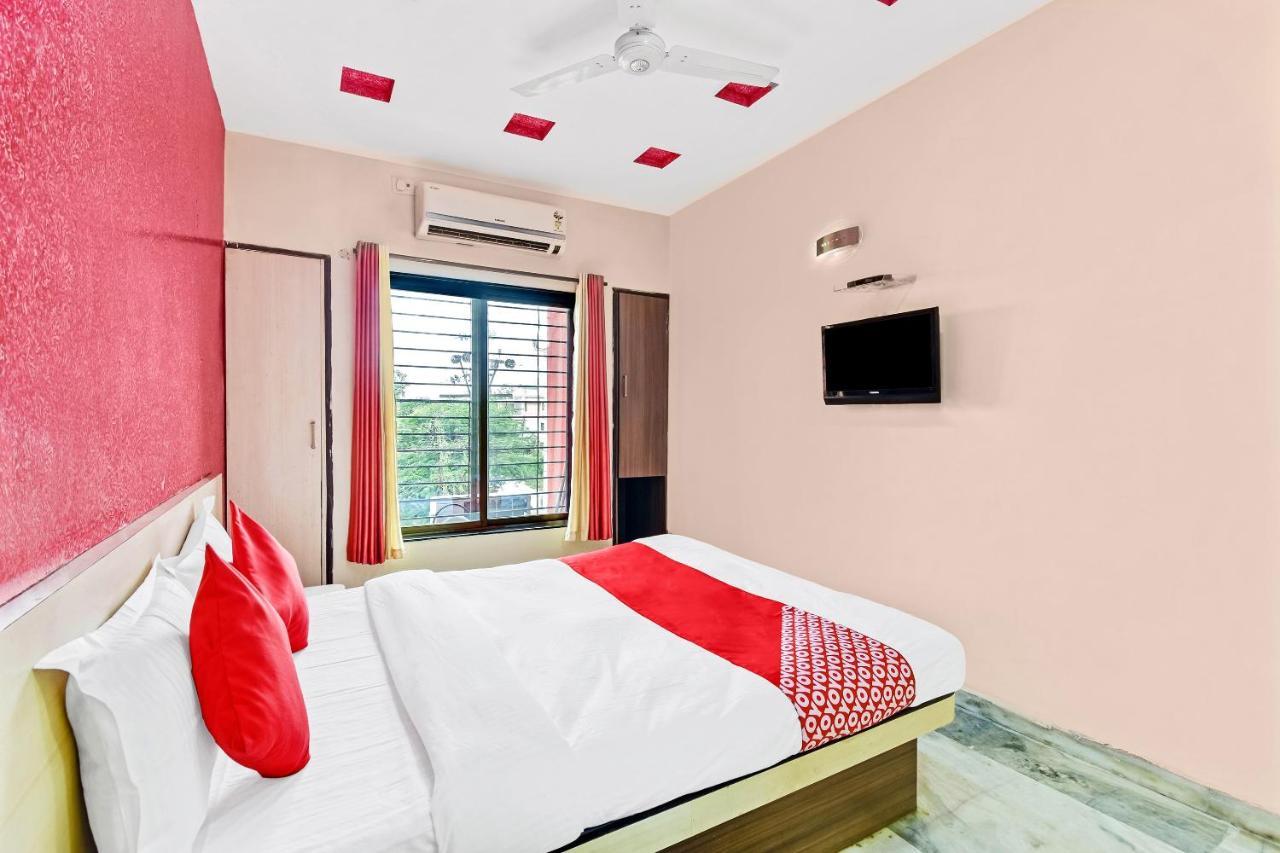 Oyo 61308 Hotel Rw International Hingoli Exteriör bild