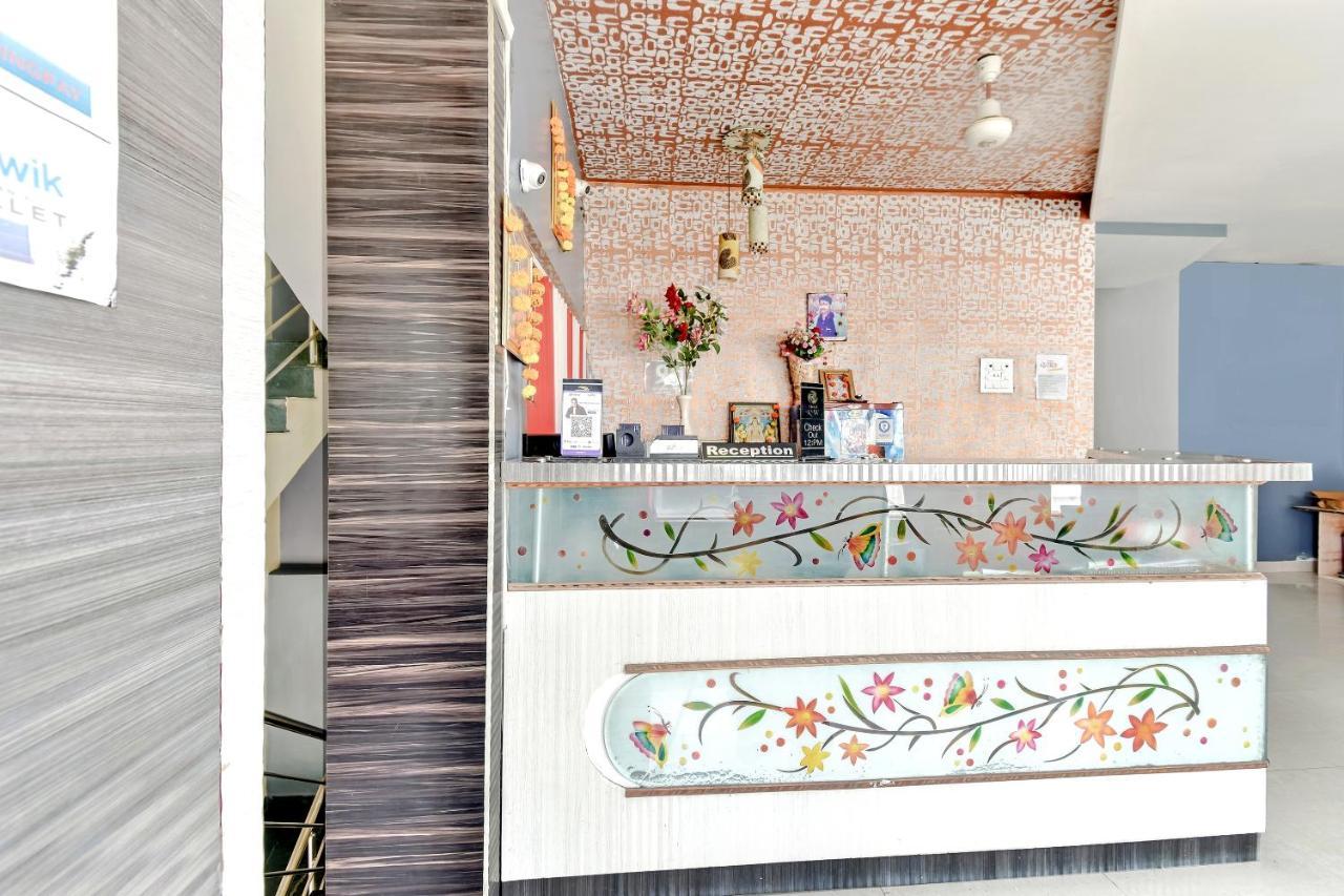 Oyo 61308 Hotel Rw International Hingoli Exteriör bild